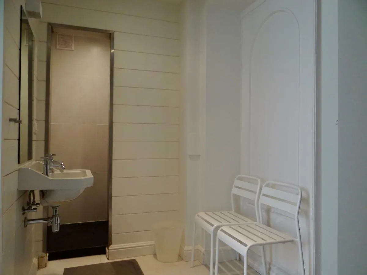 Holiday home Uniek Art Deco Herenhuis Ostend