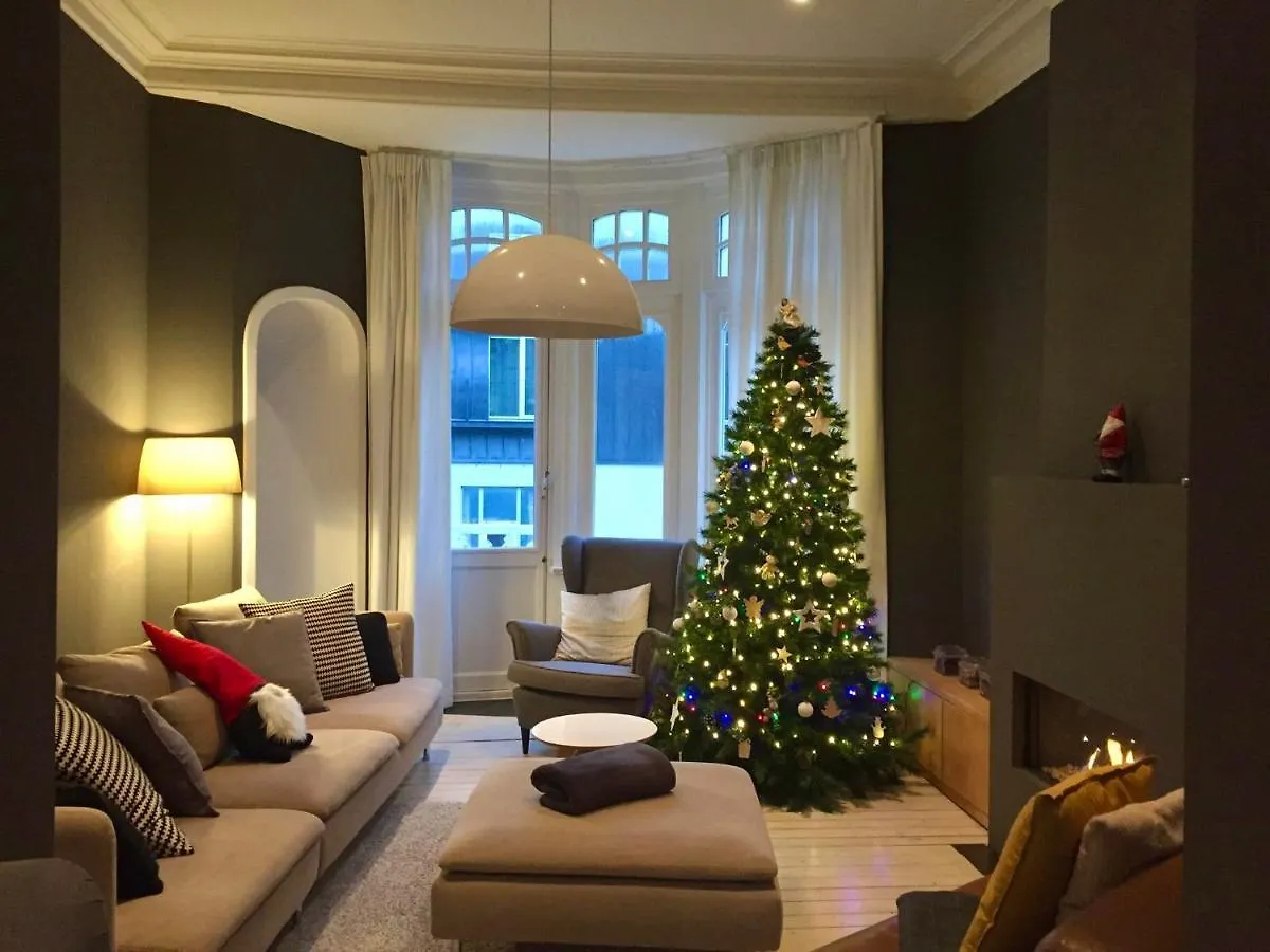 Holiday home Uniek Art Deco Herenhuis Ostend