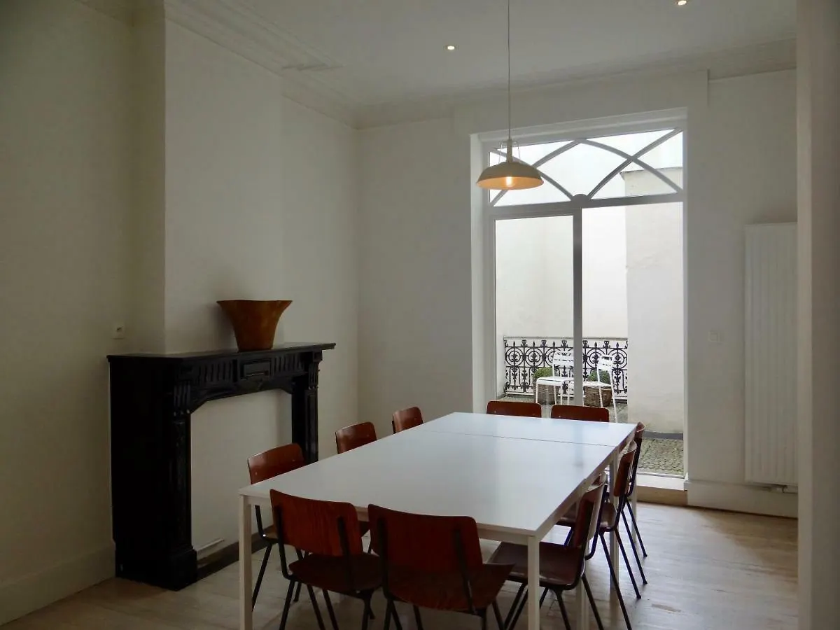 Holiday home Uniek Art Deco Herenhuis Ostend